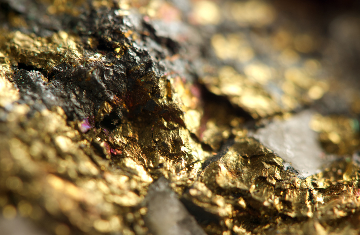 Why Declining Interest Rates Could Make Gold a Smart Investment Choice